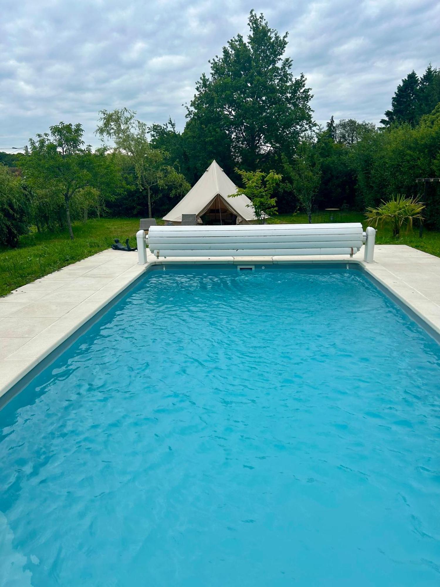 Chambre Au Jardin Tente De Charme Eguzon-Chantome Luaran gambar