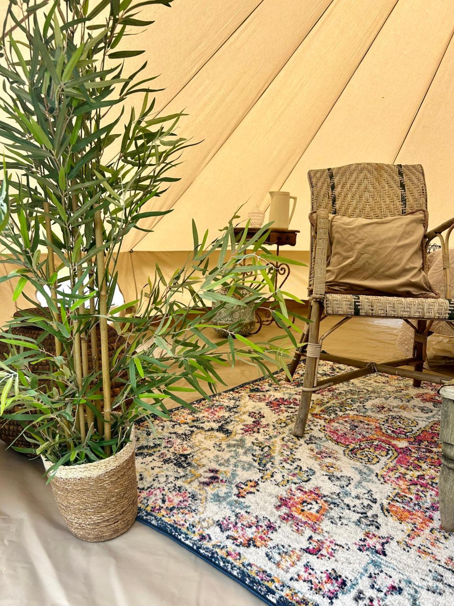Chambre Au Jardin Tente De Charme Eguzon-Chantome Luaran gambar
