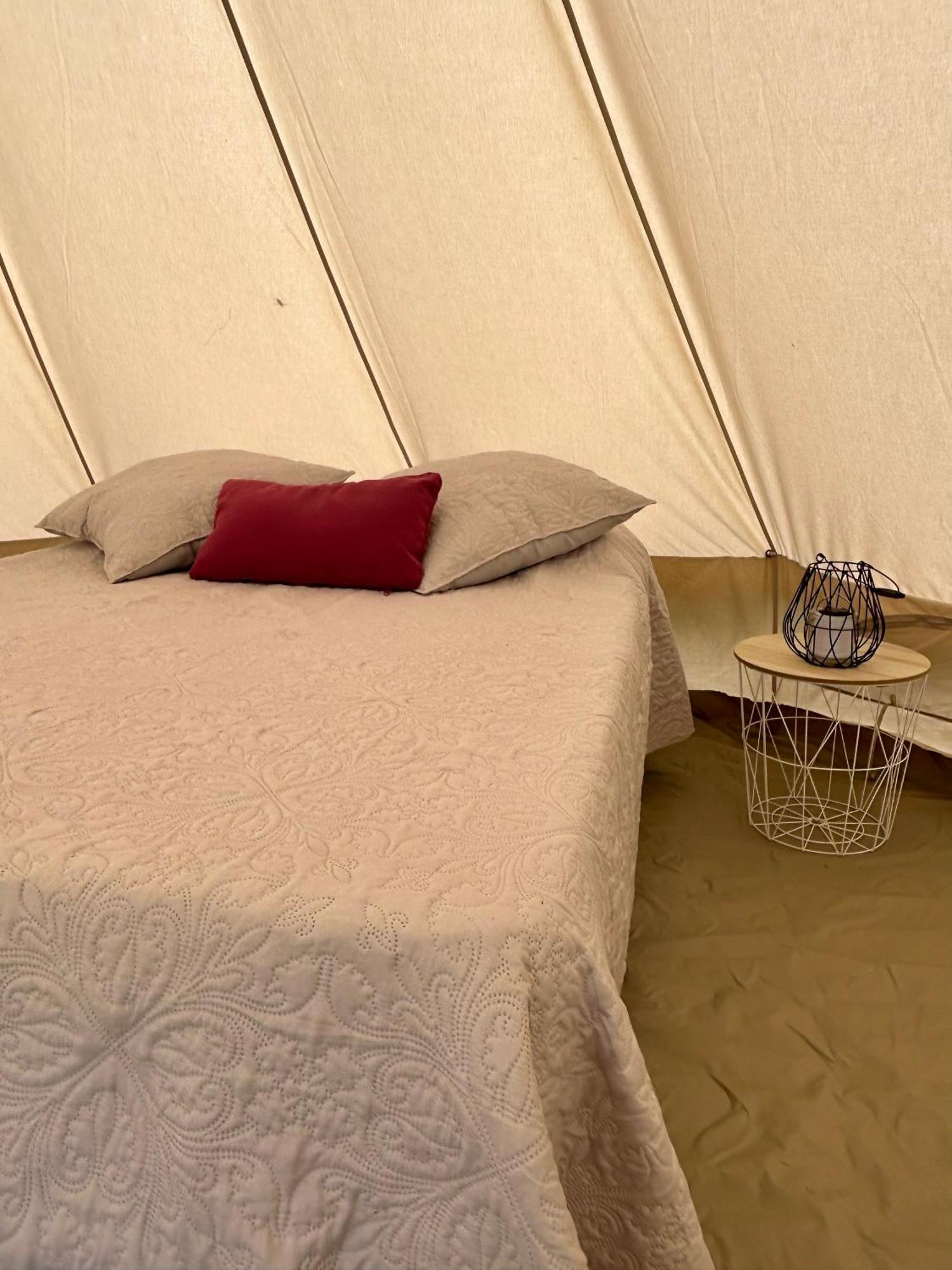 Chambre Au Jardin Tente De Charme Eguzon-Chantome Luaran gambar